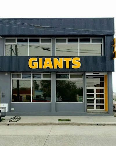 Gimnasio Giants 1 Gimnasio Giants