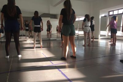 Ballet Jazz de la Costa de Alicia Kalambucas