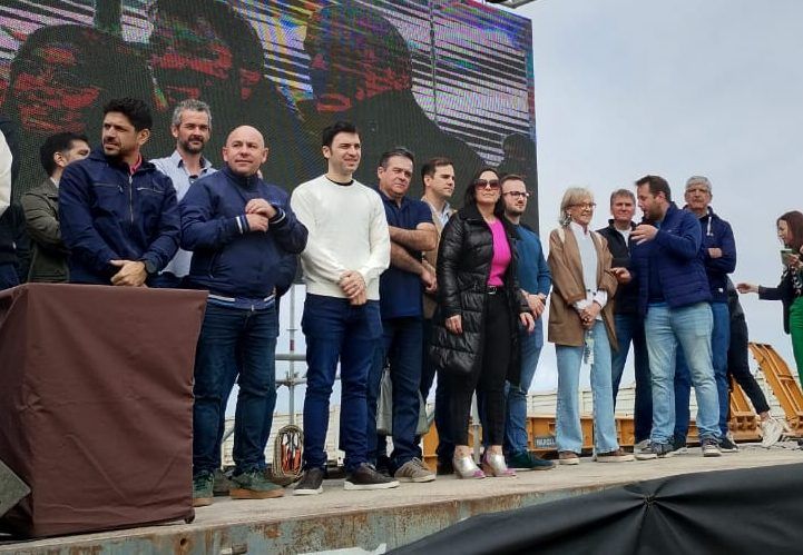 Inicio de construcción de 114 viviendas en Puerto Madryn y anuncio de retomar obras en Trelew para reactivación económica. 1 Torres Sastre e1727538537722