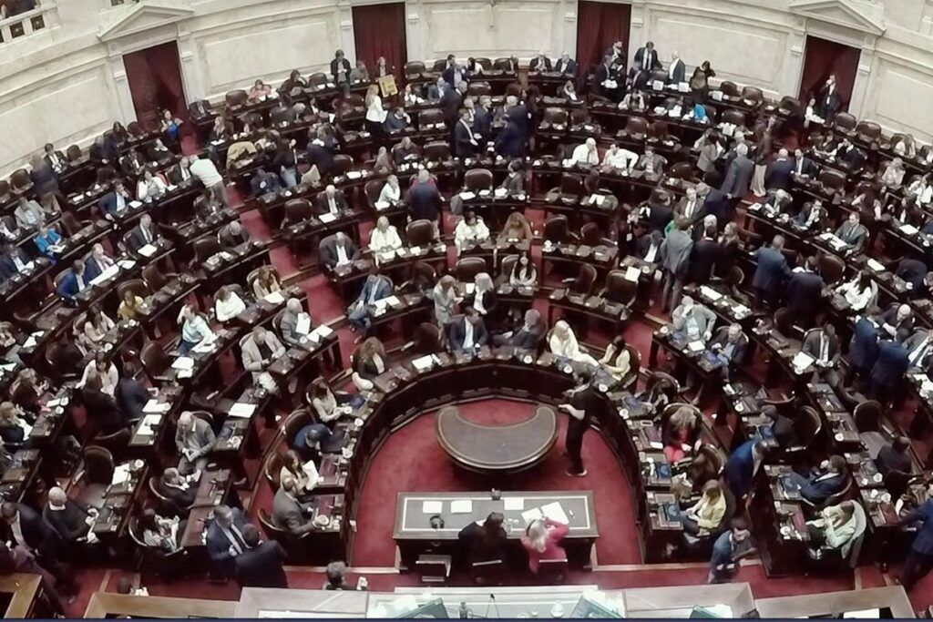 Planificación estratégica para defender el Presupuesto 2025: Reunión entre La Libertad Avanza, Pro y MID en Casa Rosada 1 Web Diputados debate veto jubiulatorio