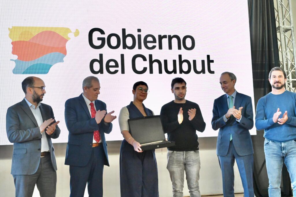 El gobernador del Chubut presenta avances del plan de desarrollo educativo para garantizar calidad educativa 1 WhatsApp Image 2024 09 09 at 15.32.34