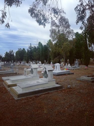 Cementerio De Dolavon 1 Cementerio De Dolavon