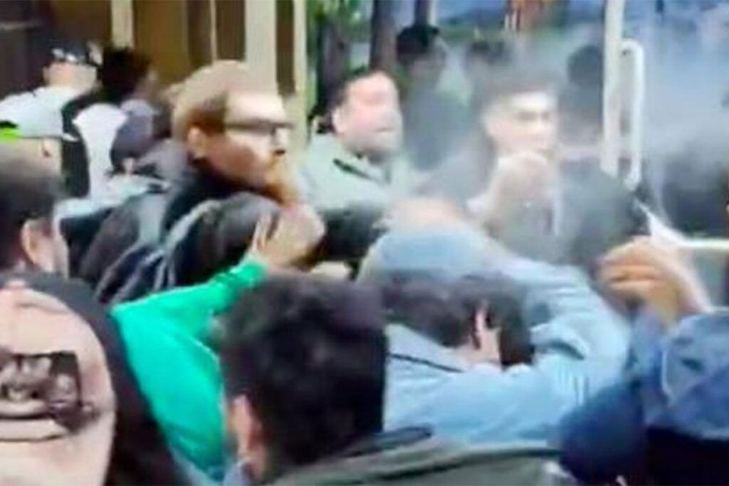El surgimiento del fascismo en Italia y su impacto en Argentina: una reflexión sobre la actualidad política. 1 libertario gas pimienta unqui