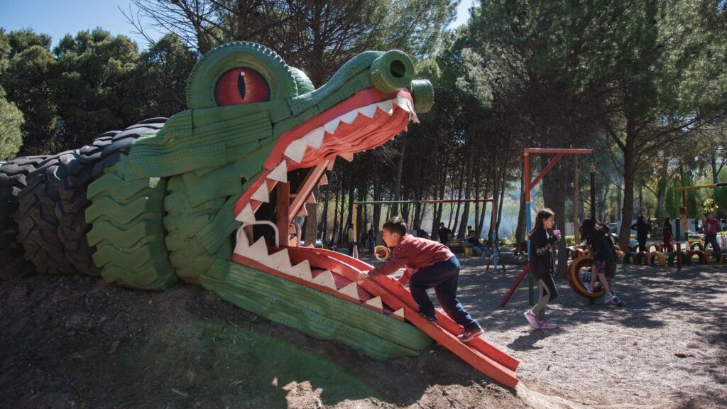 Parque Recreativo Municipal de Rawson: Un espacio verde seguro y accesible para disfrutar 1 parque recreativo