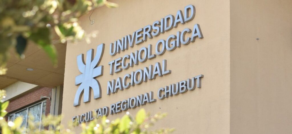 Asamblea en la UTN Regional Chubut: propuesta de paro y movilización por financiamiento universitario 1 utn