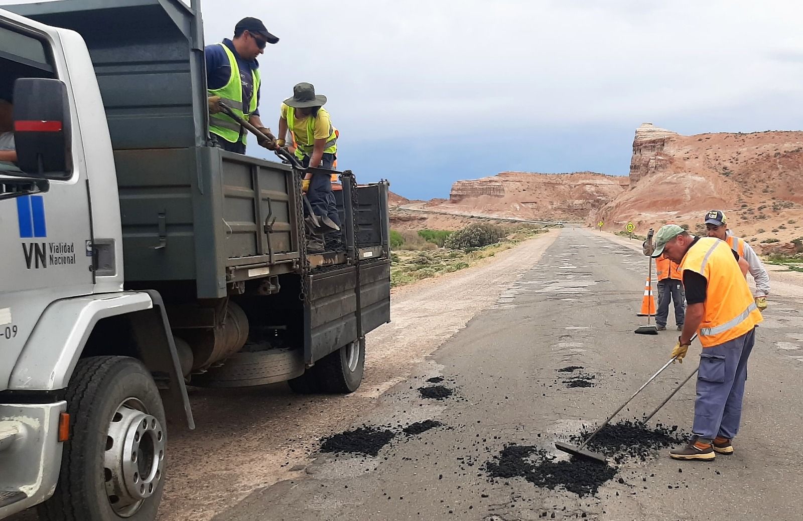 Avanzan trabajos de conservación vial en la Ruta Nacional N° 25, Chubut ...