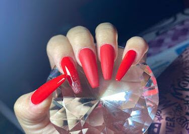 Manicuria y peluquería KV