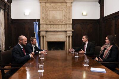 Web encuentro entre el ministro de Justicia de la Ciudad de Buenos Aires Gabino Tapia y Julio Cordero Prensa GCBA
