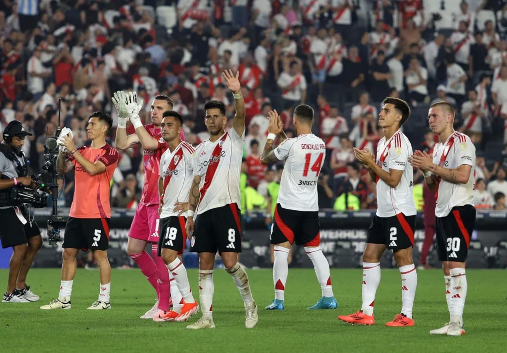 River Plate busca sumar puntos contra Banfield para acercarse a la Copa Libertadores 1 river post libertadores.webp