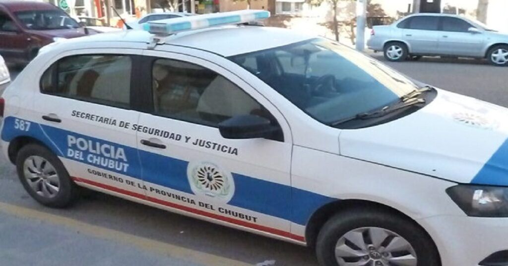 Femicidio en Comodoro Rivadavia: Hombre asesina a su pareja delante de sus hijos y luego se suicida 1 PATRULLERO 1
