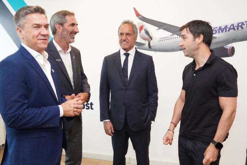 Anuncio de nueva ruta aérea: JetSMART llega a Trelew con vuelos a Buenos Aires 1 JetSMART aterriza en Trelew 1