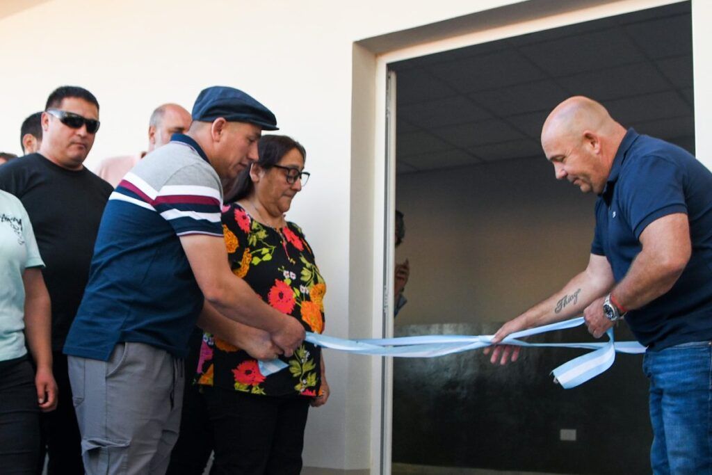 Gustavo Sastre lidera la reinauguración de la Sede Vecinal del barrio Pujol en Puerto Madryn 1 SedePujol3 1200x800