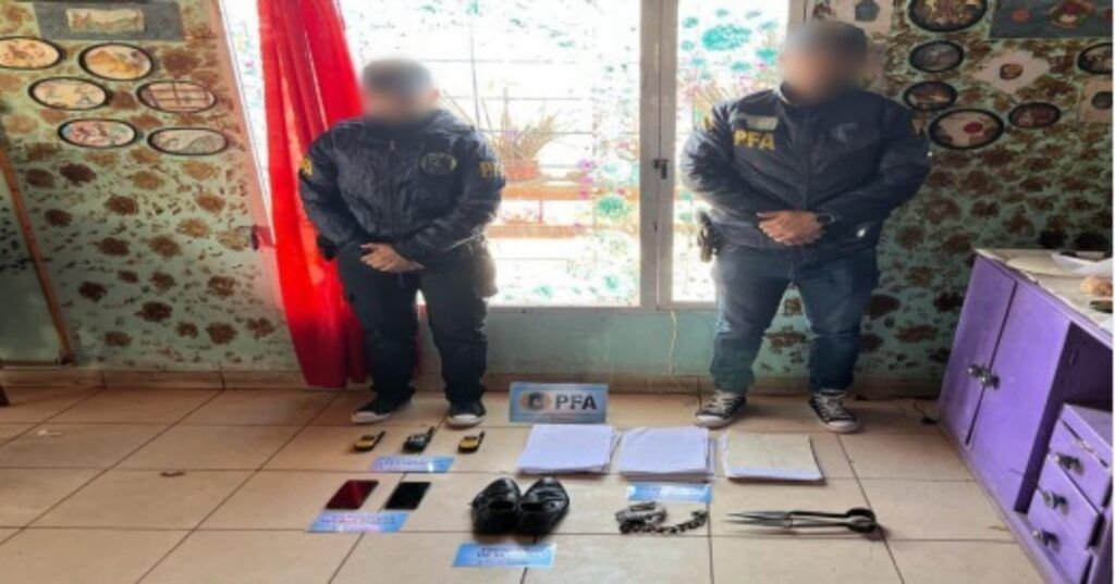 Desarticulan kiosco de drogas en Madryn: detenido y secuestrados $87.500 1 policia federal rawson