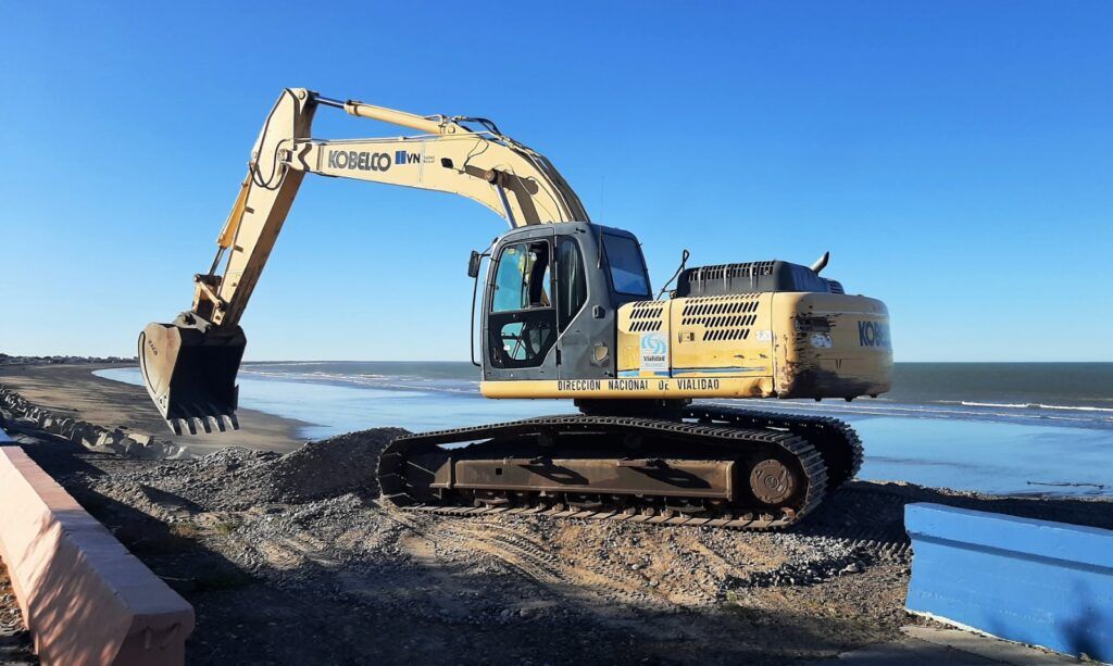 Vialidad Nacional y Gobierno de Chubut trabajan juntos en protección costera de Playa Unión 1 WhatsApp Image 2025 06 02 at 9.18.27 PM