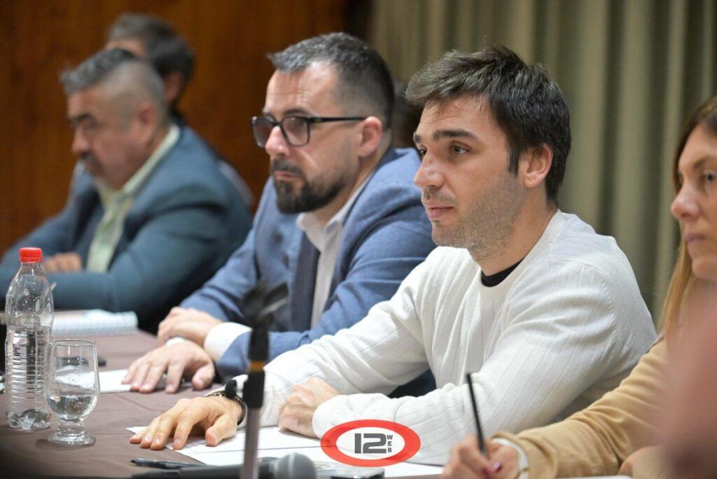 Avanzan planes de control de carga en la ruta nacional 40, anuncia Gobernador de Chubut. 1 gob 1 1200x801