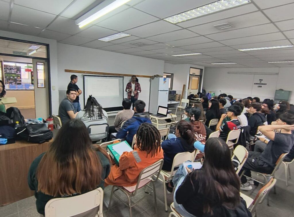 CAFACH fortalece su compromiso con la educación a través del proyecto Hacia el Mar 1 f6928620 0785 4666 87ad 1a8ca9afb2a5