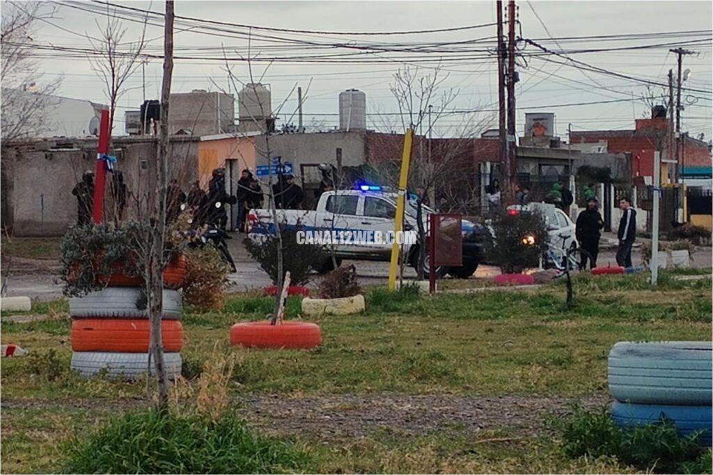 Violenta pelea callejera deja joven herido en Rawson: Policía investiga el incidente 1 apunalado rawson 1