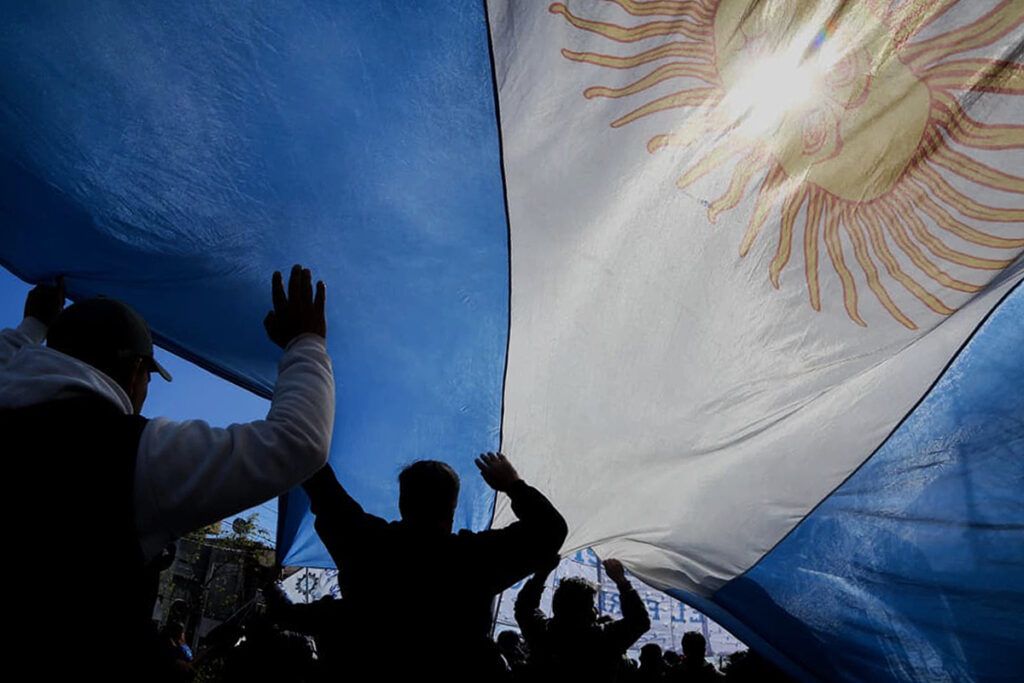 Partido Comunista presenta plataforma legislativa para enfrentar el ajuste neoliberal de Milei en la Ciudad de Buenos Aires 1 Ternium en San Nicolas trabajadores marcha 23