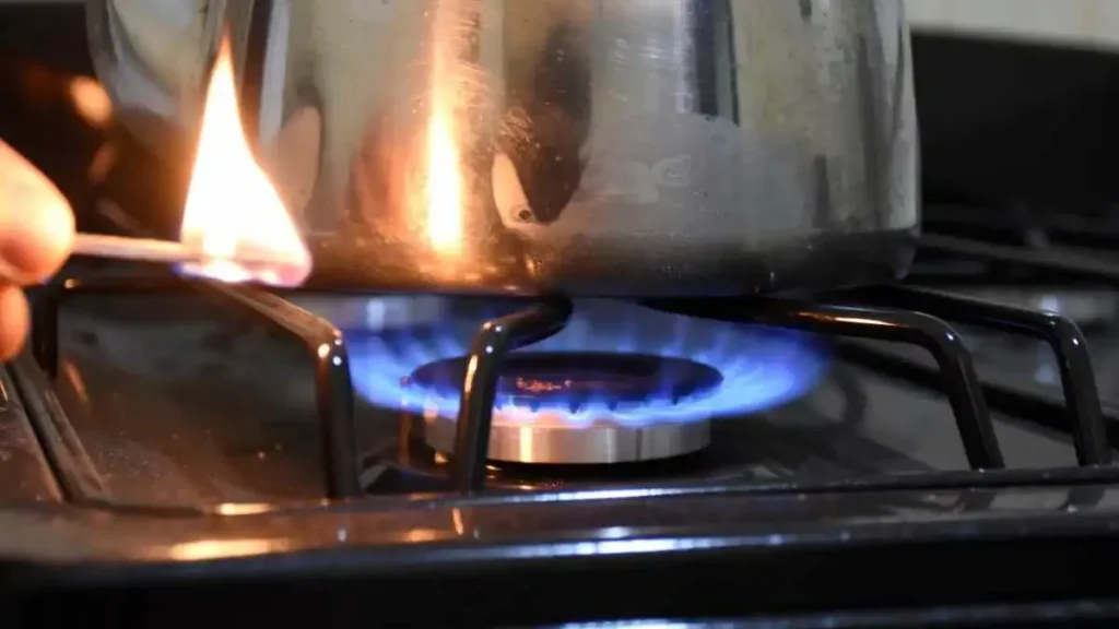 El Gobierno convoca a licitación para la importación y comercialización privada de Gas Natural Licuado (GNL) para el invierno 2026. 1 aumento agua gas 4905webp.webp