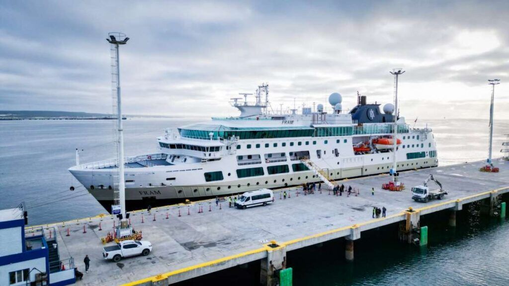 Chubut cierra exitosa temporada de cruceros con más de 63,000 turistas ...