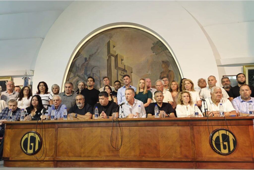 El Consejo Directivo de la CGT analizará medidas sobre la reforma laboral y el Día del Trabajador 1 conf prensa cgt