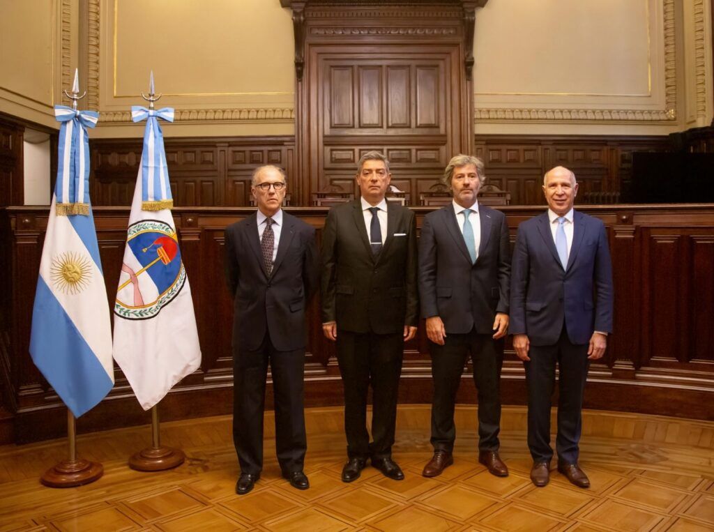 El Gobierno nacional solicita intervención directa de la Corte Suprema en conflicto por reforma laboral. 1 mahiques corte suprema