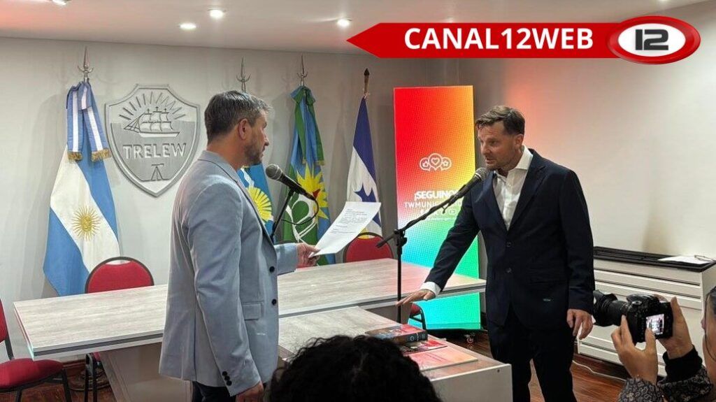 Daniel Benítez juramentado como nuevo Secretario de Hacienda en Trelew, manteniendo la continuidad de la política económica municipal. 1 og 702083 facebook 702085 wm1768603849
