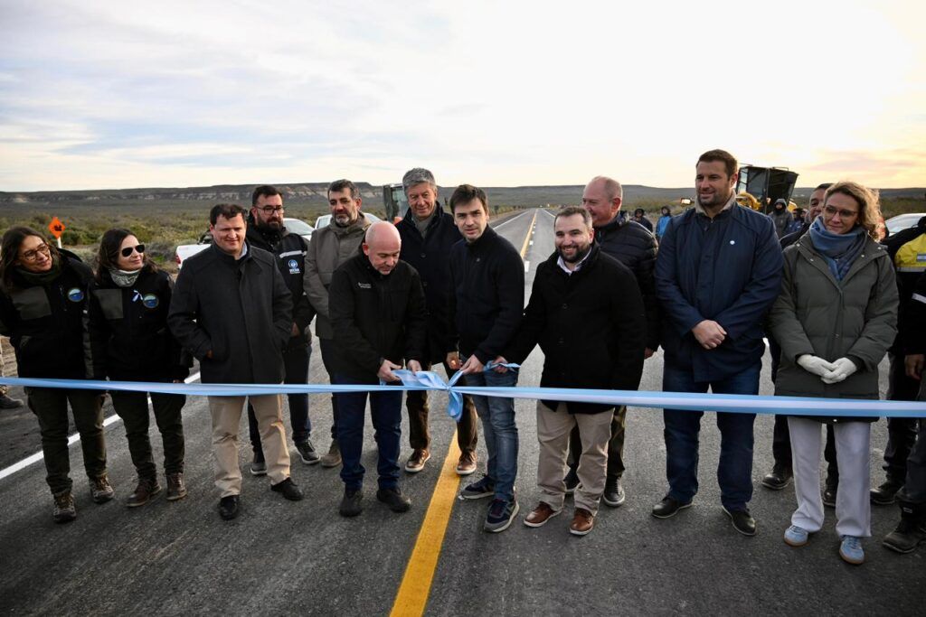 Inauguración de obra de pavimentación en ruta turística de Chubut para fortalecer la seguridad vial y el desarrollo turístico. 1 8e661c7b 9c1a 480f a62e 2ee08e5c7967