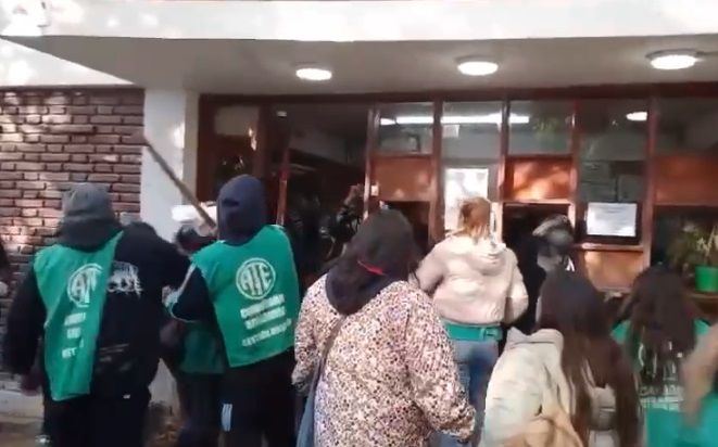 Ministerio de Educación de Chubut iniciará sumarios por incidentes en Comodoro Rivadavia 1 comodoro