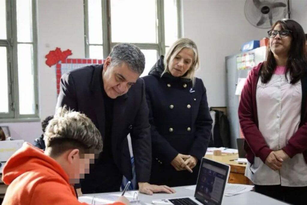 Reforma educativa en la Ciudad de Buenos Aires: Buenos Aires Aprende y Ser Docente presentadas por el Gobierno. 1 jorge macri mercedes de miguel @mechimiguel