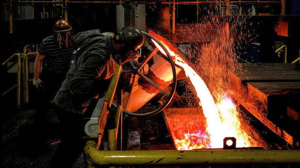 Crisis en la industria metalúrgica: caída del 5,7% en el primer semestre de 2026 1 cobre fundicion produccion