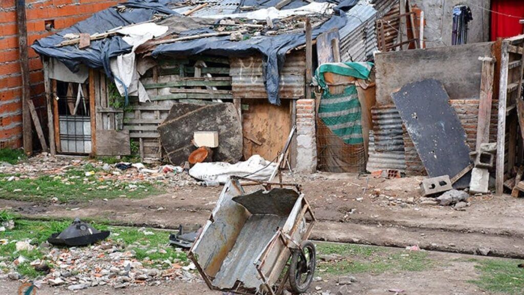 Alza significativa de la pobreza e indigencia en Argentina durante el primer semestre de 2026, advierte la UCA 1 pobreza