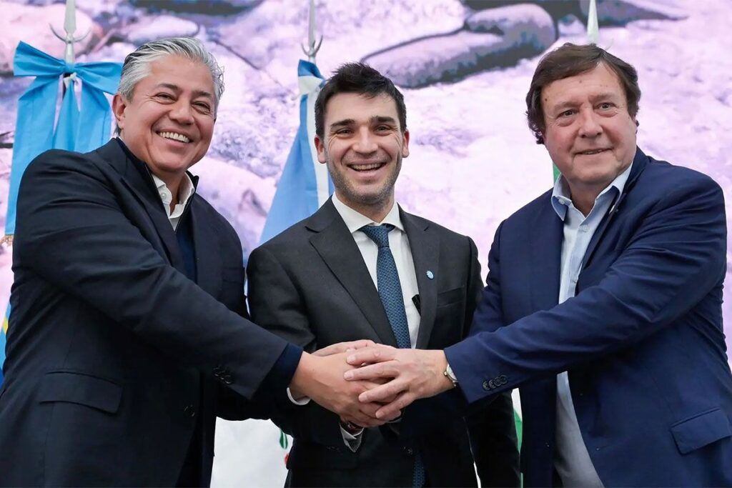 Tarifazo de gas en la Patagonia: Habitantes de 25 localidades enfrentan aumento del 50% en sus facturas 1 Provincias patag¦nicas reactivan el Gasoducto Cordillerano con fondo propio foto Gobierno de R¡o Negro 1